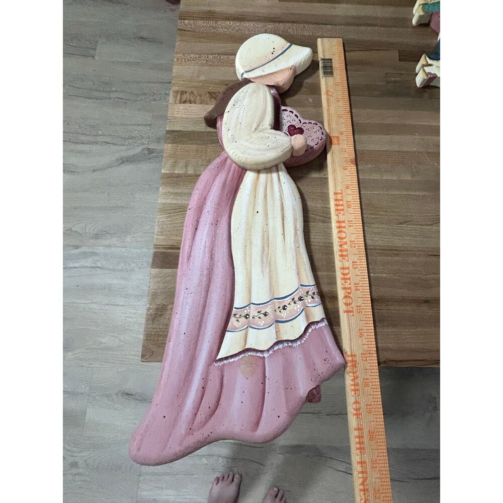 Large Country Folk Art Girl Wall Hanging Heart Bonnet Pink Cottagecore Decor 21” - Picture 4 of 5